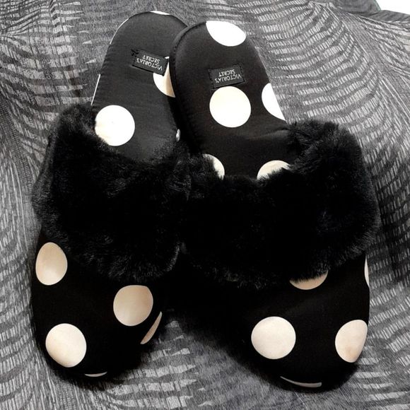 Victoria's Secret Shoes - Victoria's secret slippers black color size medium